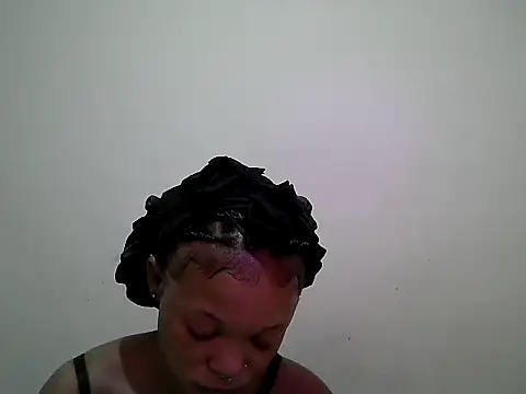 Snapshot of Miss_rihanna chatting on 06-13-26, 06:22 Miss rihanna online show from 06-13-26, 06:22