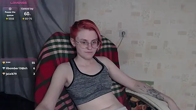 Snapshot of __Freya___ chatting on 06-10-26, 07:57 Freya online show from 06-10-26, 07:57