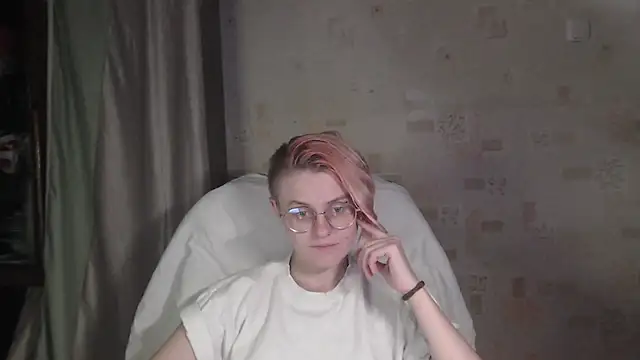 Snapshot of __Freya___ chatting on 07-15-26, 02:44 Freya online show from 07-15-26, 02:44
