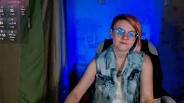 Snapshot of __Freya___ chatting on 07-19-26, 04:11 Freya online show from 07-19-26, 04:11