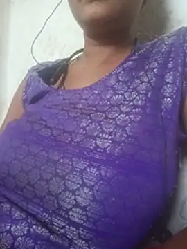 Snapshot of Muna_Raj chatting on 06-11-26, 07:39 Muna Raj online show from 06-11-26, 07:39