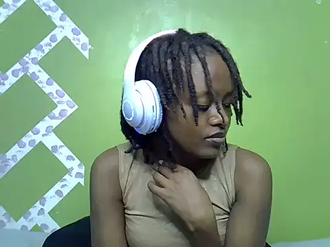 Snapshot of Slim_shedy1 chatting on 06-09-26, 06:41 Slim shedy1 online show from 06-09-26, 06:41