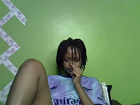 Snapshot of Slim_shedy1 chatting on 06-21-26, 01:46 Slim shedy1 online show from 06-21-26, 01:46
