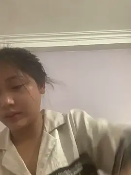 hinami-lo online show from 05-16-26, 06:10