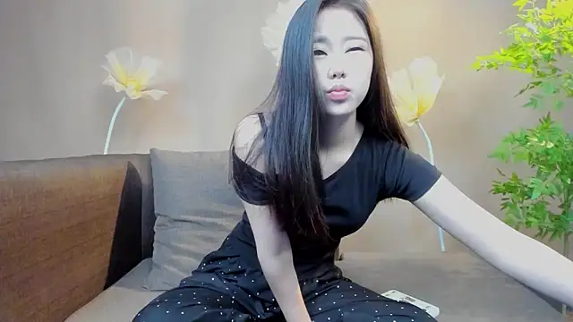 yu598188 online show from 06-06-26, 03:00