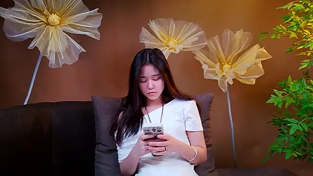 yu598188 online show from 06-12-26, 03:05