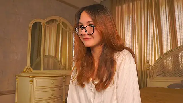 Snapshot of FrediaPfeiff chatting on 05-31-26, 12:45 FrediaPfeiff online show from 05-31-26, 12:45