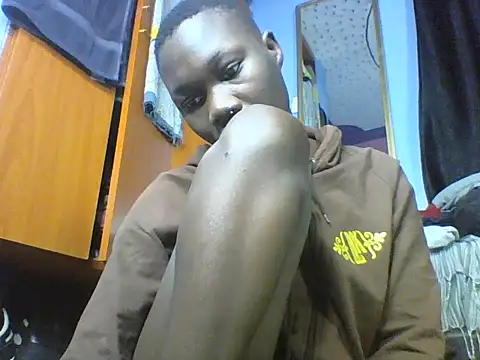 Snapshot of bluevile12 chatting on 06-18-26, 04:11 bluevile12 online show from 06-18-26, 04:11