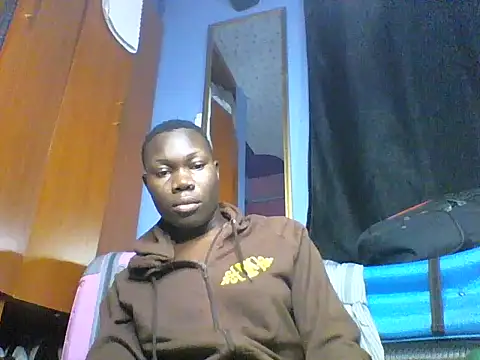 Snapshot of bluevile12 chatting on 06-20-26, 05:27 bluevile12 online show from 06-20-26, 05:27