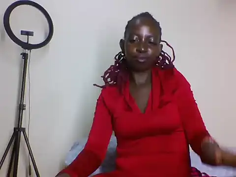 Snapshot of maamypussy chatting on 07-03-26, 12:22 maamypussy online show from 07-03-26, 12:22