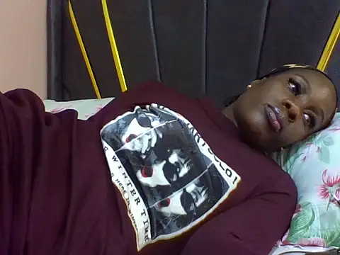Curvyqueeh online show from 07-01-26, 09:00