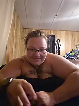 Snapshot of subbybabygirl696985 chatting on 06-14-26, 01:02 subbybabygirl696985 online show from 06-14-26, 01:02
