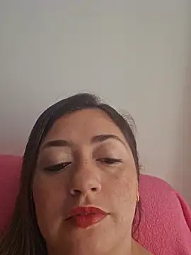 Snapshot of Sira-Phone chatting on 05-21-26, 01:07 Sira-Phone online show from 05-21-26, 01:07