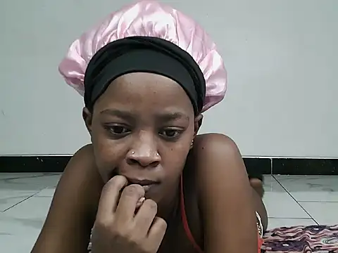 Snapshot of Tinky_winky1_ chatting on 05-22-26, 02:12 Tinky winky1 online show from 05-22-26, 02:12