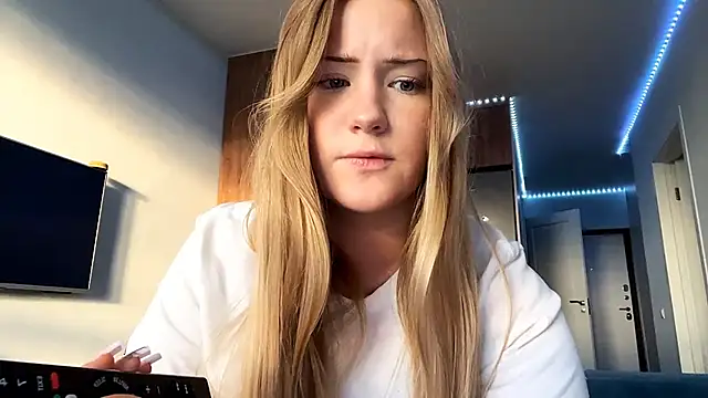 Lisi Kiss  online show from 06-07-26, 05:06