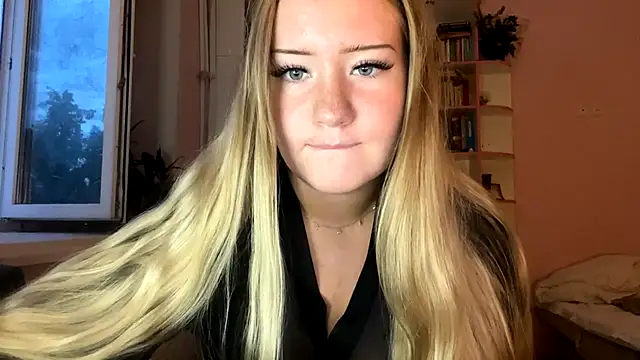 Snapshot of Lisi_Kiss_ chatting on 07-30-26, 05:12 Lisi Kiss online show from 07-30-26, 05:12
