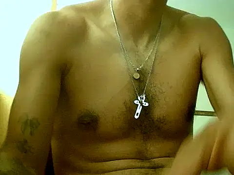Snapshot of Negritohot3682 chatting on 06-17-26, 08:21 Negritohot3682 online show from 06-17-26, 08:21