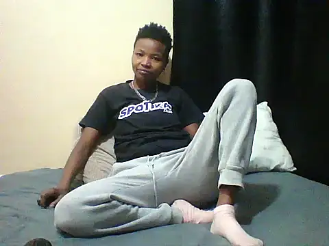 Snapshot of Bambybeauty2 chatting on 06-15-26, 05:09 Bambybeauty2 online show from 06-15-26, 05:09