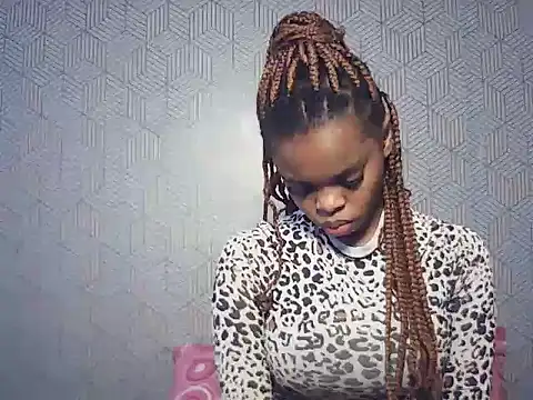 Snapshot of BustieLaura chatting on 06-14-26, 06:26 BustieLaura online show from 06-14-26, 06:26