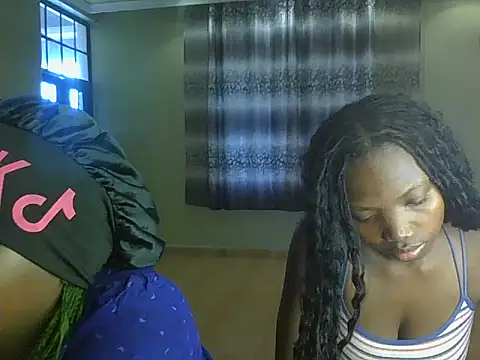 Snapshot of Mariana_150 chatting on 06-10-26, 08:35 Mariana 150 online show from 06-10-26, 08:35