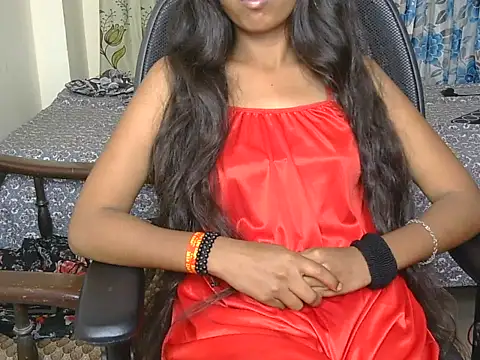 hoty-pihu online show from 05-18-26, 11:05