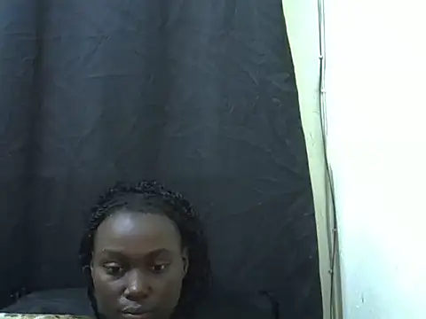 Snapshot of Cutteypeach chatting on 06-19-26, 09:24 Cutteypeach online show from 06-19-26, 09:24