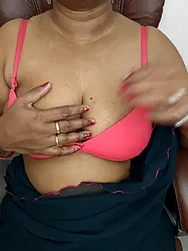 Snapshot of MISS-LOVEV chatting on 06-14-26, 02:24 MISS-LOVEV online show from 06-14-26, 02:24