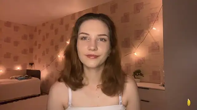 Snapshot of Megan_swiftss chatting on 05-23-26, 06:23 Megan swiftss online show from 05-23-26, 06:23