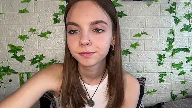 Snapshot of LisaPorse chatting on 06-25-26, 02:10 LisaPorse online show from 06-25-26, 02:10