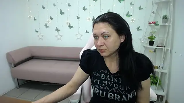 Snapshot of MorticiaAngel chatting on 05-30-26, 11:07 MorticiaAngel online show from 05-30-26, 11:07