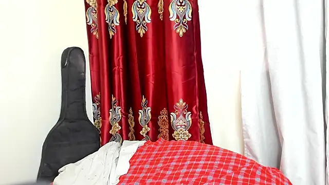 Snapshot of Dynasty_Smiles chatting on 06-03-26, 09:34 Dynasty Smiles online show from 06-03-26, 09:34