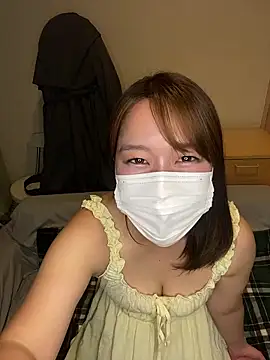 Snapshot of mami_ch chatting on 05-22-26, 02:33 mami ch online show from 05-22-26, 02:33