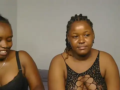 Snapshot of Nasty1_Angels chatting on 06-10-26, 09:30 Nasty1 Angels online show from 06-10-26, 09:30