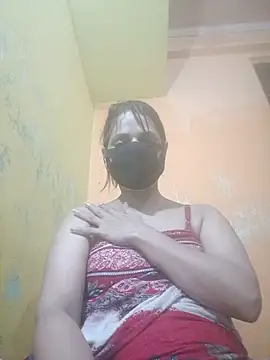 Snapshot of Sudipa-1 chatting on 06-12-26, 05:56 Sudipa-1 online show from 06-12-26, 05:56