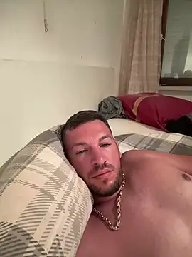 Snapshot of ModelJJ chatting on 07-19-26, 05:33 ModelJJ online show from 07-19-26, 05:33