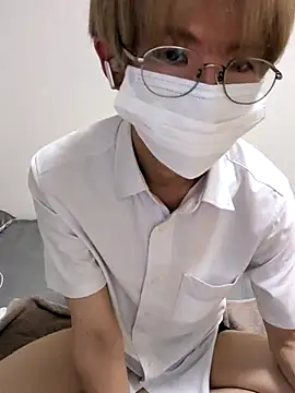 Snapshot of hayato_07 chatting on 07-03-26, 12:33 hayato 07 online show from 07-03-26, 12:33