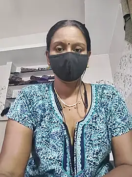 Snapshot of madhushree143 chatting on 07-16-26, 07:36 madhushree143 online show from 07-16-26, 07:36