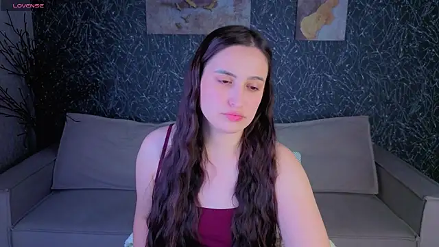 Snapshot of Elizabet_Colllins chatting on 06-16-26, 04:53 Elizabet Colllins online show from 06-16-26, 04:53