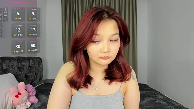 Snapshot of laylasweet_ chatting on 05-28-26, 11:18 laylasweet online show from 05-28-26, 11:18
