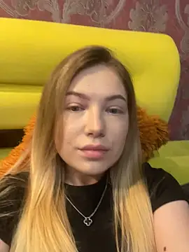 Snapshot of Adelin_aa chatting on 05-19-26, 05:08 Adelin aa online show from 05-19-26, 05:08