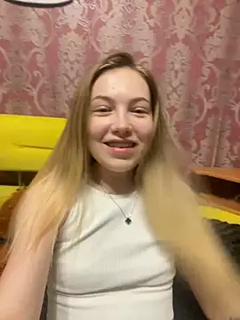 Snapshot of Adelin_aa chatting on 05-20-26, 06:03 Adelin aa online show from 05-20-26, 06:03