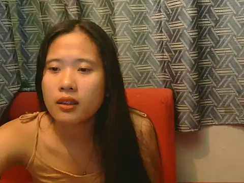 Snapshot of petiteasian_pinaygirl chatting on 06-09-26, 12:00 petiteasian pinaygirl online show from 06-09-26, 12:00