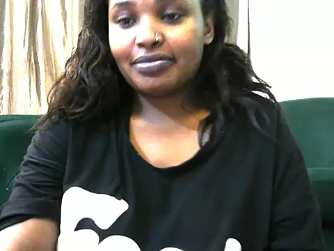 Snapshot of aliayah5 chatting on 06-23-26, 12:08 aliayah5 online show from 06-23-26, 12:08