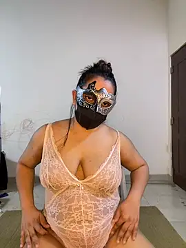 Snapshot of LioraWance chatting on 06-24-26, 04:28 LioraWance online show from 06-24-26, 04:28
