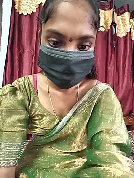 Snapshot of reshma124 chatting on 06-17-26, 05:32 reshma124 online show from 06-17-26, 05:32