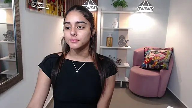 Snapshot of _Lucy_Grey_ chatting on 06-08-26, 11:10 Lucy Grey online show from 06-08-26, 11:10