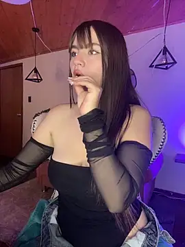 Snapshot of Angela_pink18 chatting on 06-10-26, 11:13 Angela pink18 online show from 06-10-26, 11:13