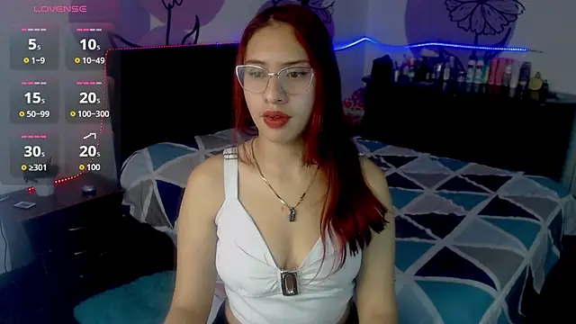 Snapshot of ashly_litlle chatting on 06-27-26, 03:17 ashly litlle online show from 06-27-26, 03:17