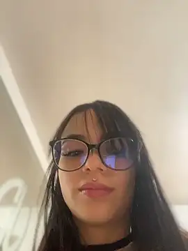 Snapshot of barbie_gv chatting on 05-25-26, 07:53 barbie gv online show from 05-25-26, 07:53
