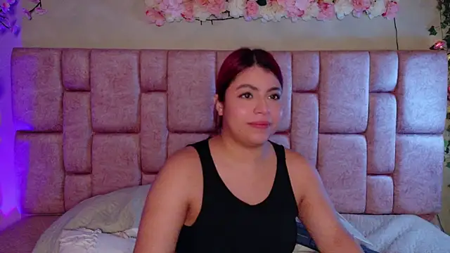 Snapshot of Brit_cherry chatting on 07-07-26, 05:54 Brit cherry online show from 07-07-26, 05:54